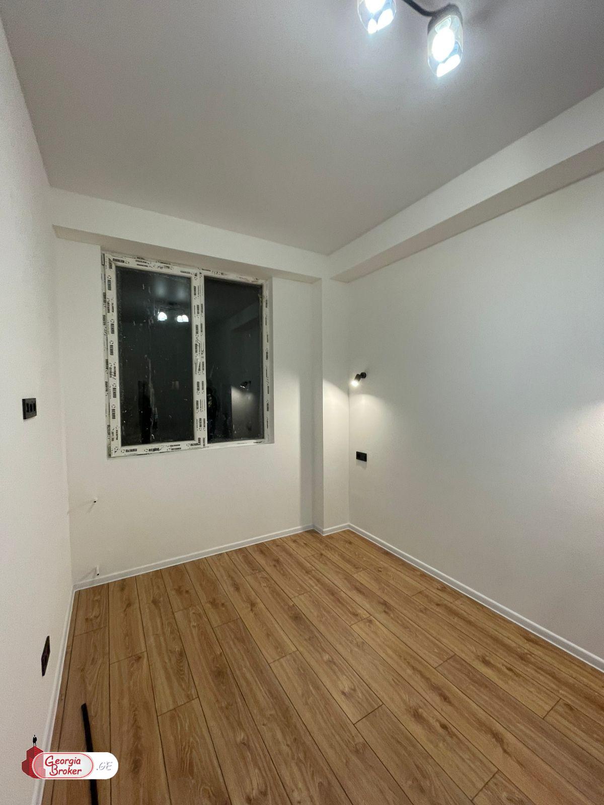 nearly repaired 3-room apartment for sale